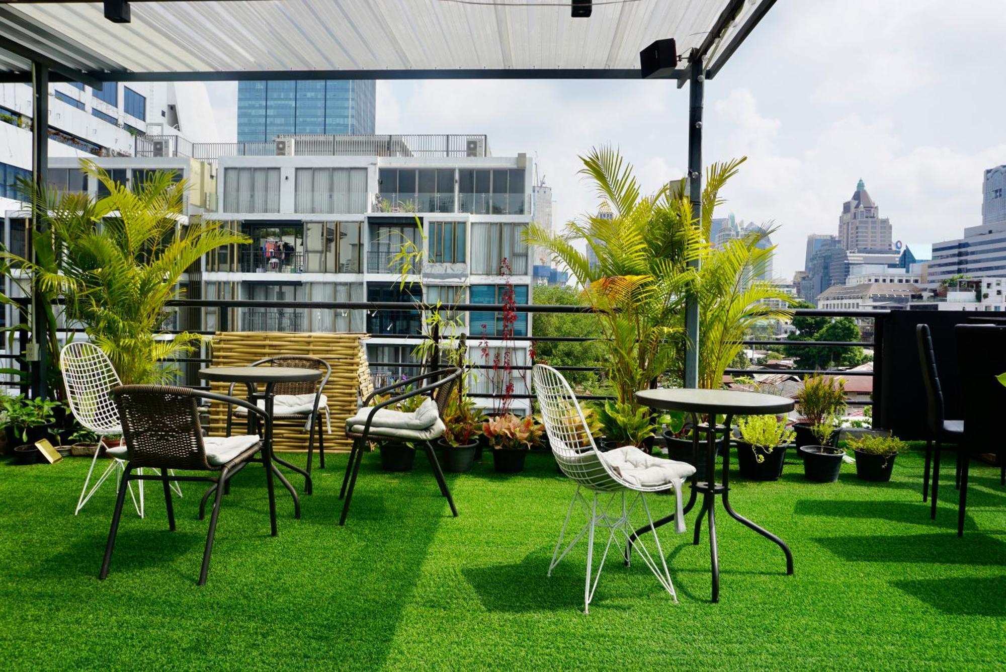 Hash With Unique Chill Design At Silom Soi 3 Căn hộ